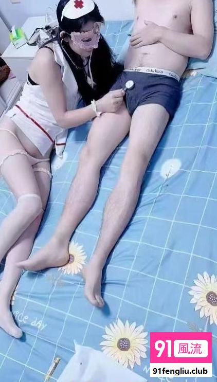 玩角色扮演的美女